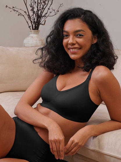 Everyday Wireless Seamless Bra Black